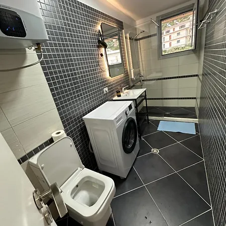 아파트 Serene And Spacious With Stunning Views Vlorë